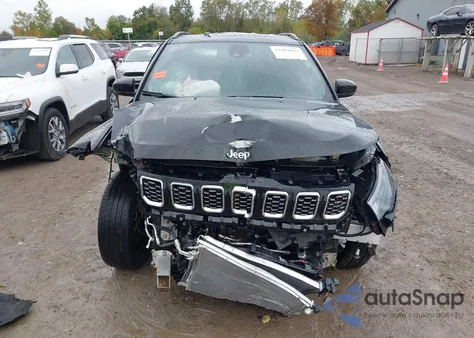 2025 Jeep Compass Limited 4X4 z USA, uszkodzony, nr VIN 3C4NJDCN7ST571735